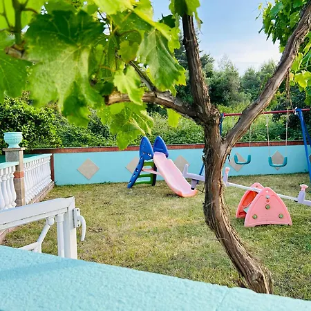 Aparthotel Spartacus 3*