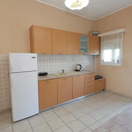 Aparthotel Spartacus Polychrono