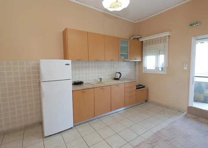 Hotel de apartamente Spartacus Polychrono